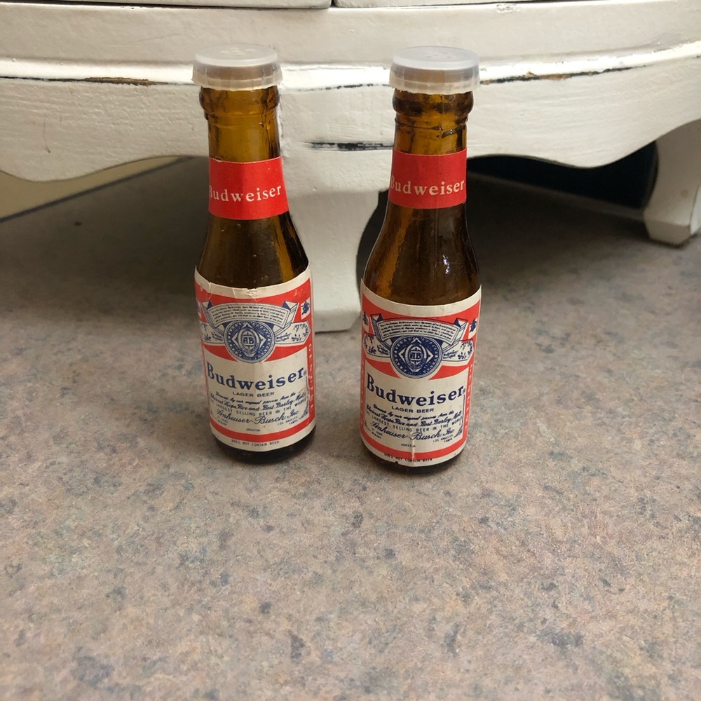 Budweiser Salt & Pepper Shakers
